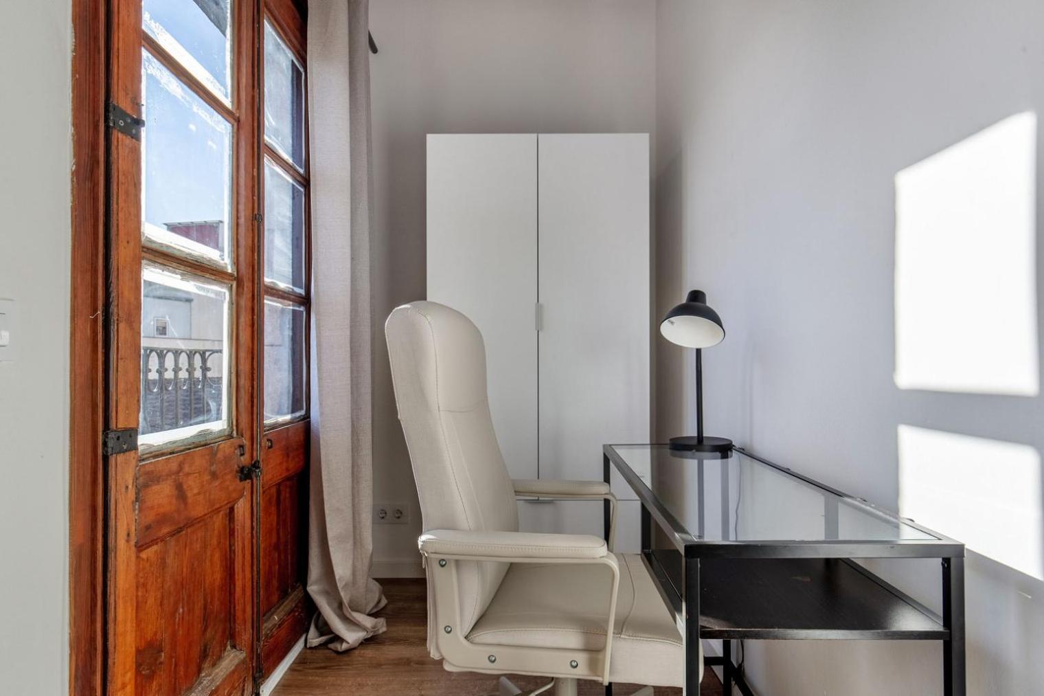 Blueground El Born Balcony Private Terrace Bcn-125 *